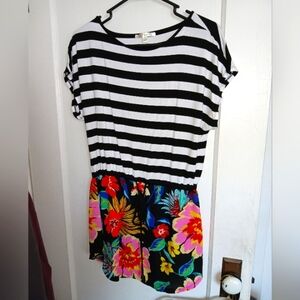 EUC Women's Cyrus Drawstring Floral Striped Short Sleeve Top L